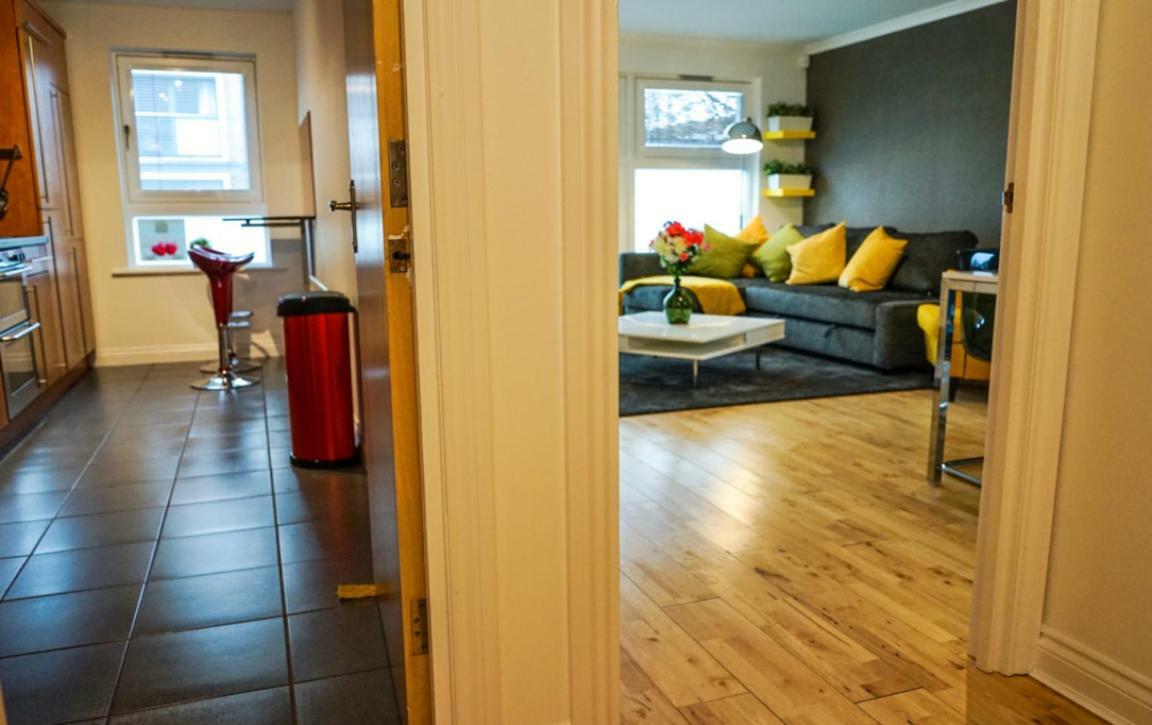 Hydro Apartment With Free Car Park Glasgow Exterior foto