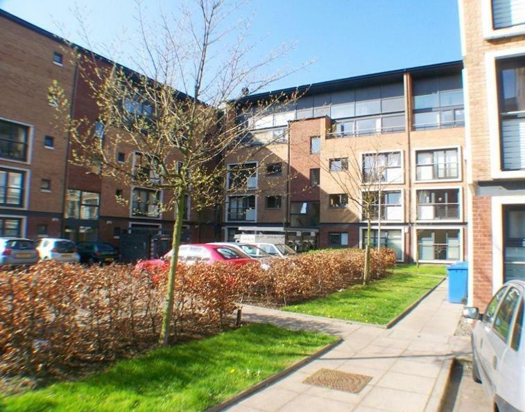 Hydro Apartment With Free Car Park Glasgow Exterior foto